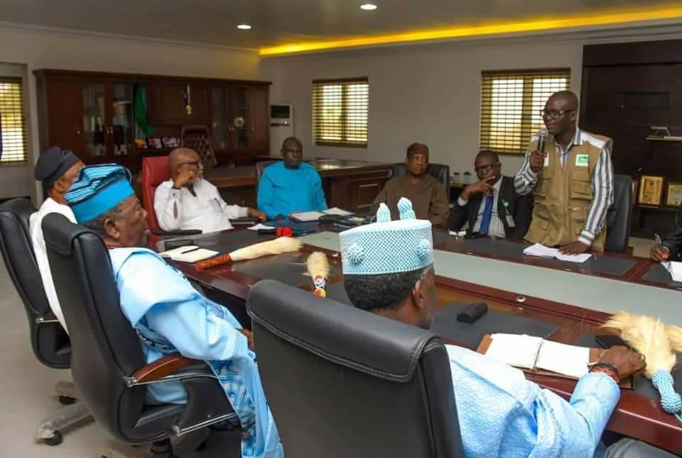 Gov. Rotimi Akeredolu meets traditional rulers in Ondo to discuss ways to curb the Lassa fever scourge. [Twitter/@GOVONDO]