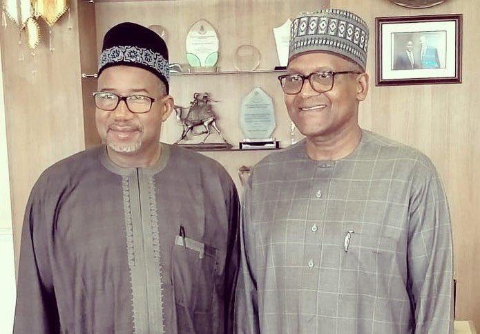 Bauchi State governor, Bala Mohammed, with Nigerian billionaire businessman, Aliko Dangote [Twitter/@SenBalaMohammed]