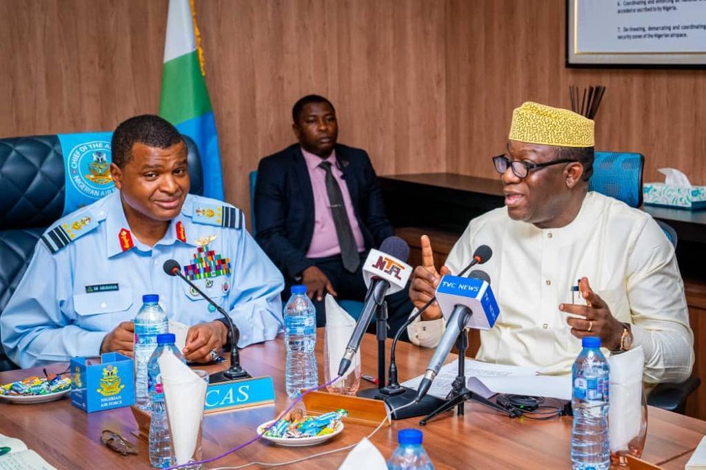 The Chief of Air Staff (CAS), Air Marshal Sadique Abubakar receives Governor Kayode Fayemi of Ekiti state in his office in Abuja. [Twitter/@ekitistategov]