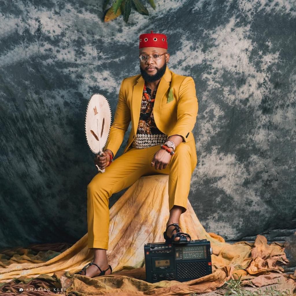 Nigerian singer, Kcee has gotten a mansion for himself as part of the activities to mark the yuletide season. [Instagram/IamKcee]