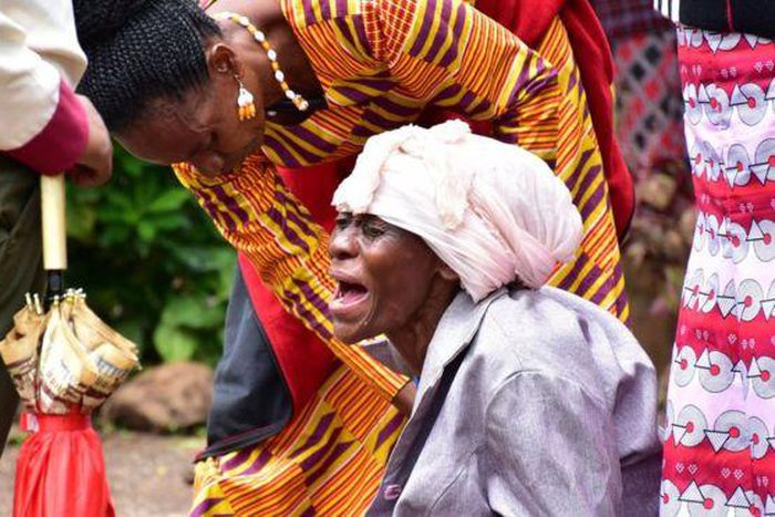 20 worshippers crushed to death during mad rush for holy oil