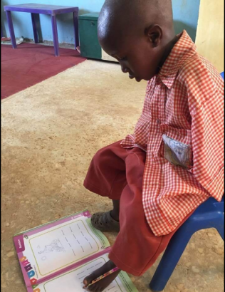 It’s heart-touching how 4-year-old armless schoolboy uses his toes to write