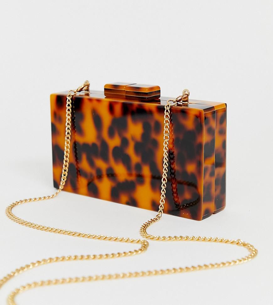 Bags to get your girlfriend this Valentine season [lookastic]