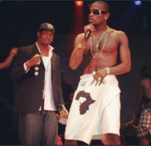 At the first ever edition of the Headies which held in 2006, D'banj raised eyebrows when he gave a performance with only a towel rapped around his groin.
