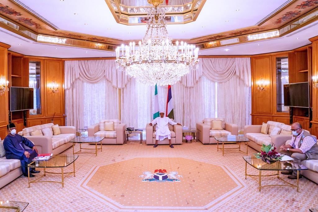 In the photo: President Muhammadu Buhari; the Director General of the Nigeria Centre for Disease Control (NCDC), Dr Chikwe Ihekweazu, and the Minister of Health, Osagie Ehanire. [Twitter/@BashirAhmaad]