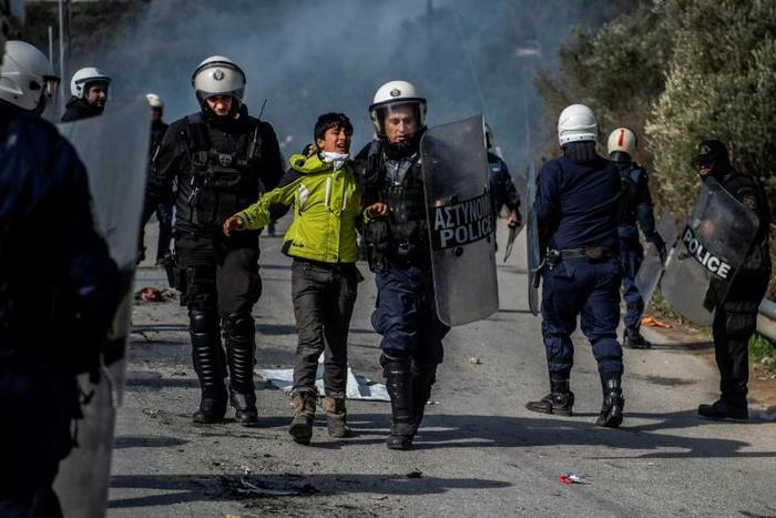 There has been a substantial increase in the number of arrivals on the Aegean islands, according to a Greek official