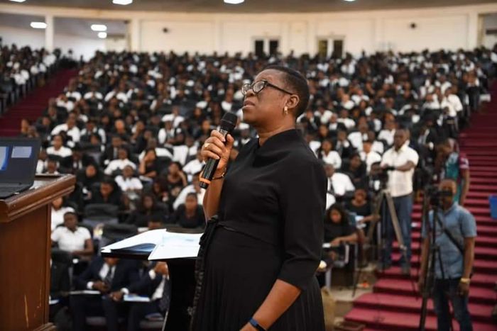 Yetunde Akinloye, Director, Legal and Regulatory Services, NCC, making a presentation to lawyers and law students during the sensitisation programme.