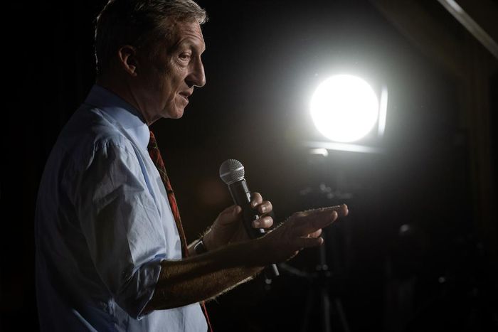 Tom Steyer Exaggerates Fossil Fuel Divestment