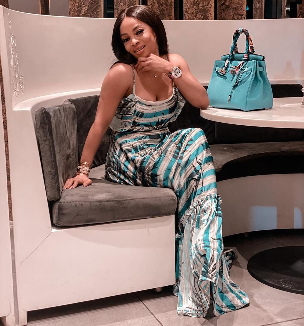 Toke Makinwa shades women who have the habit of staying at home and expect to meet potential partners [Instagram/TokeMakinwa]