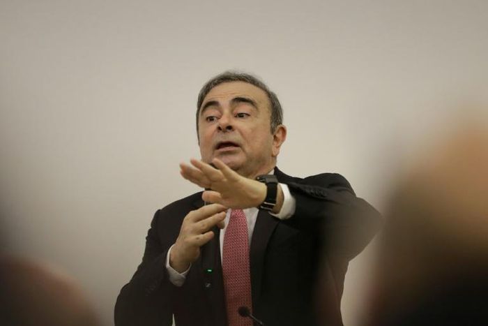 People have been photographing themselves squeezing into instrument cases, the escape technique allegedly used by Carlos Ghosn to flee Japan