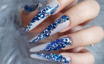 5 scary bacteria and fungi hiding under your long nails