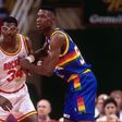 Dikembe Mutombo and Hakeem Olajuwon. [pinterest]