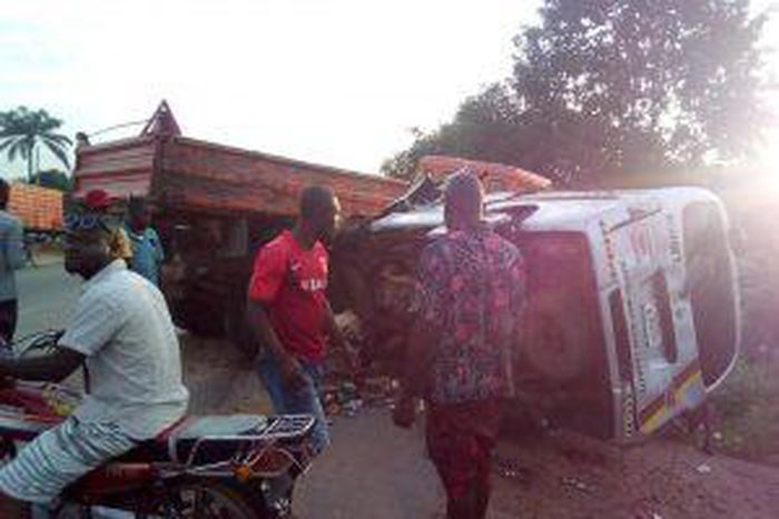 Scene of the accident at Ihiala, along Owerri/Onitsha Expressway in Anambra.