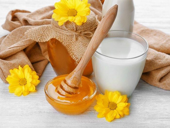 Here are some home remedies for glowing skin in one day