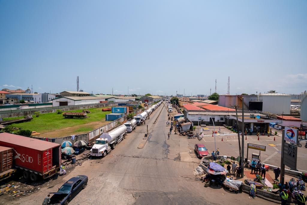 Lagos State Governor Mr Babajide Sanwo-Olu during an inspection tour at Marine Bridge, Apapa, on Sunday. [Twitter/@jidesanwoolu]