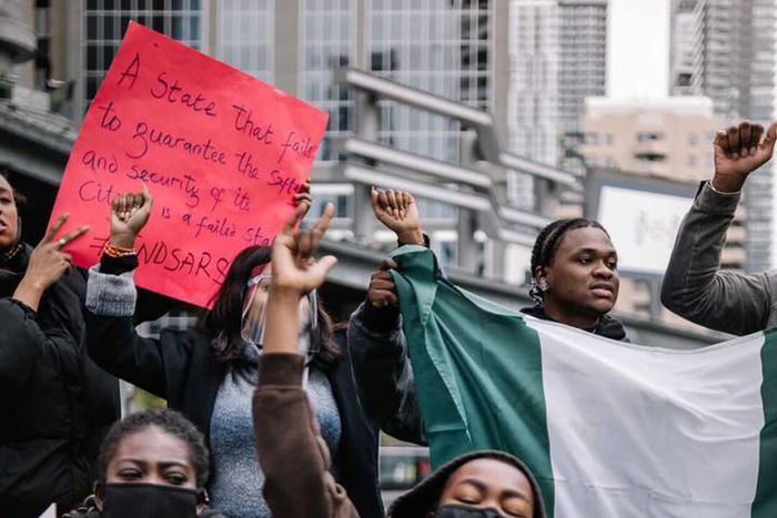 Dice Ailes and some protesters in Toronto, Canada [DiceAiles]