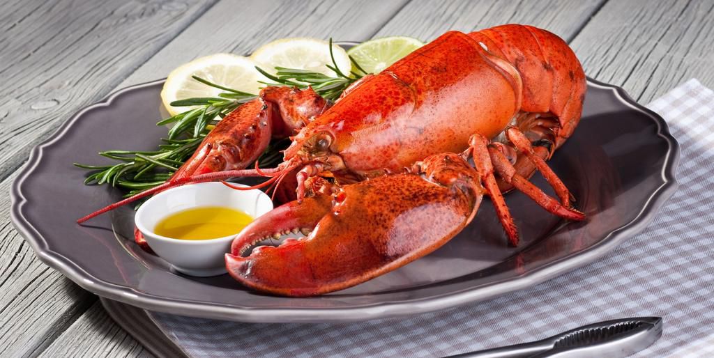 Watch Dr. P Extract A 'Lobster Tail' Lipoma