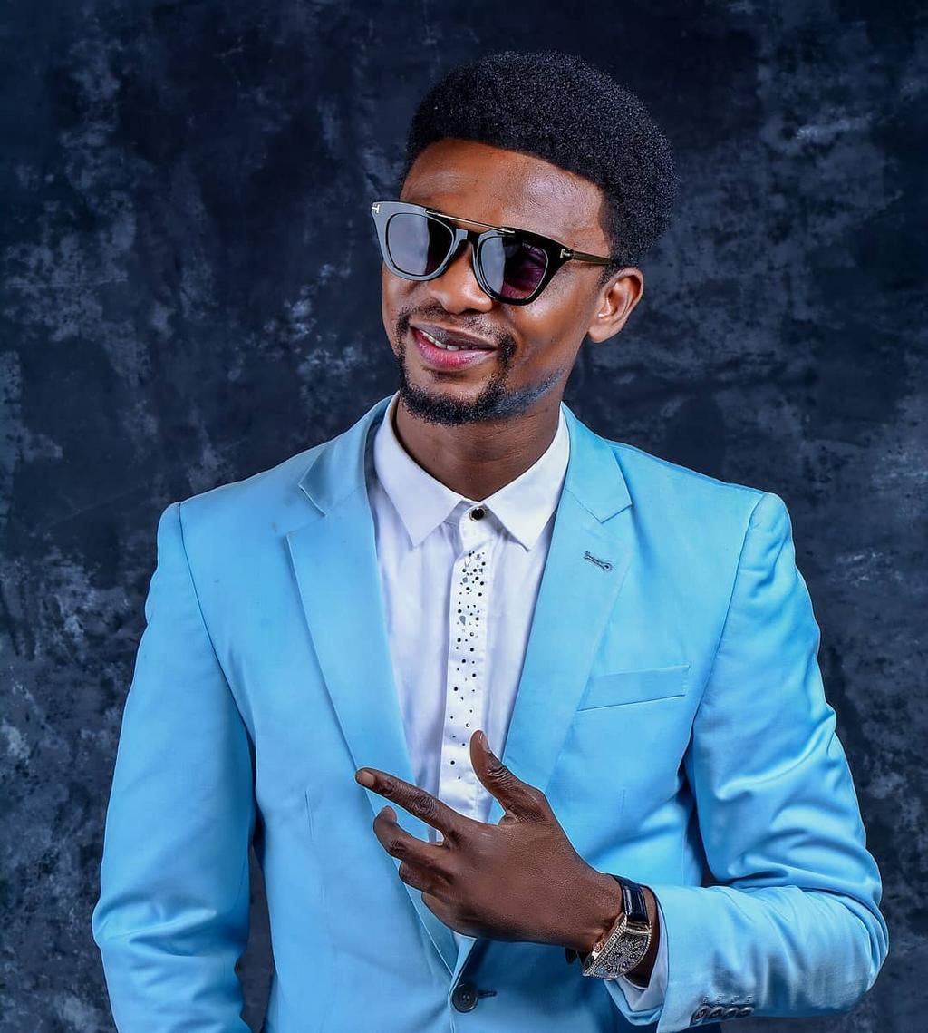 The comedian says this is his personal contribution to help manage the coronavirus cases in the country. [Instagram/IGoDye]