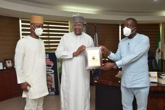 L-R: Executive Secretary, Association of Telecoms Companies of Nigeria (ATCON),  Ajibola Olude; Executive Vice Chairman/CEO, Nigerian Communications Commission (NCC),  Prof.  Umar Garba Danbatta and ATCON President,  Olusola Teniola during the presenta...