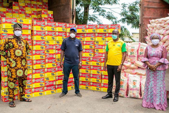 Oyo: From North, South, East to West! The journey to feed the nation continues as Flour Mills of Nigeria donates amidst the Coronavirus pandemic