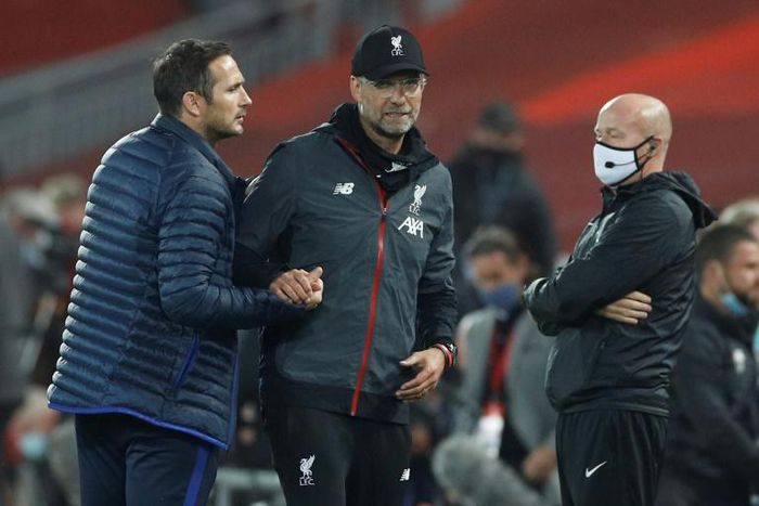 Frank Lampard (left) says he is amused by Jurgen Klopp's criticism of Chelsea's spending