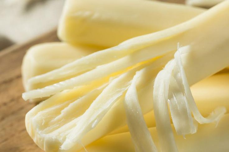 Dr. Pimple Popper Squeezes a 'String Cheese' Cyst