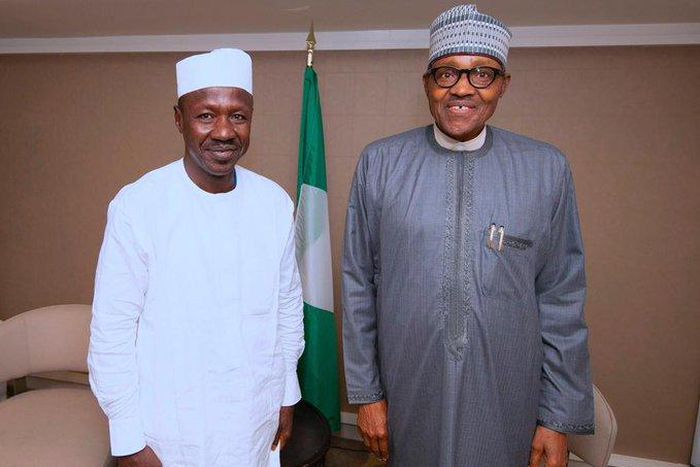 Ibrahim Magu (left) with President Muhammadu Buhari (right) [EFCC]