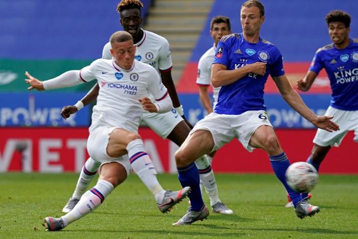 Chelsea and Leicester hope to hold onto their top four places