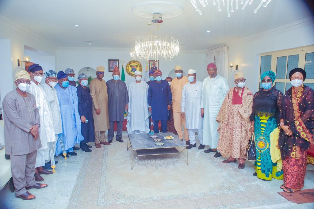 Governor Babajide Sanwo-Olu of Lagos State and Southwest Senators during their solidarity visit to the governor on the EndSARS protest mayhem in Lagos House, Marina on Tuesday. [Twitter/@Opetuyii]