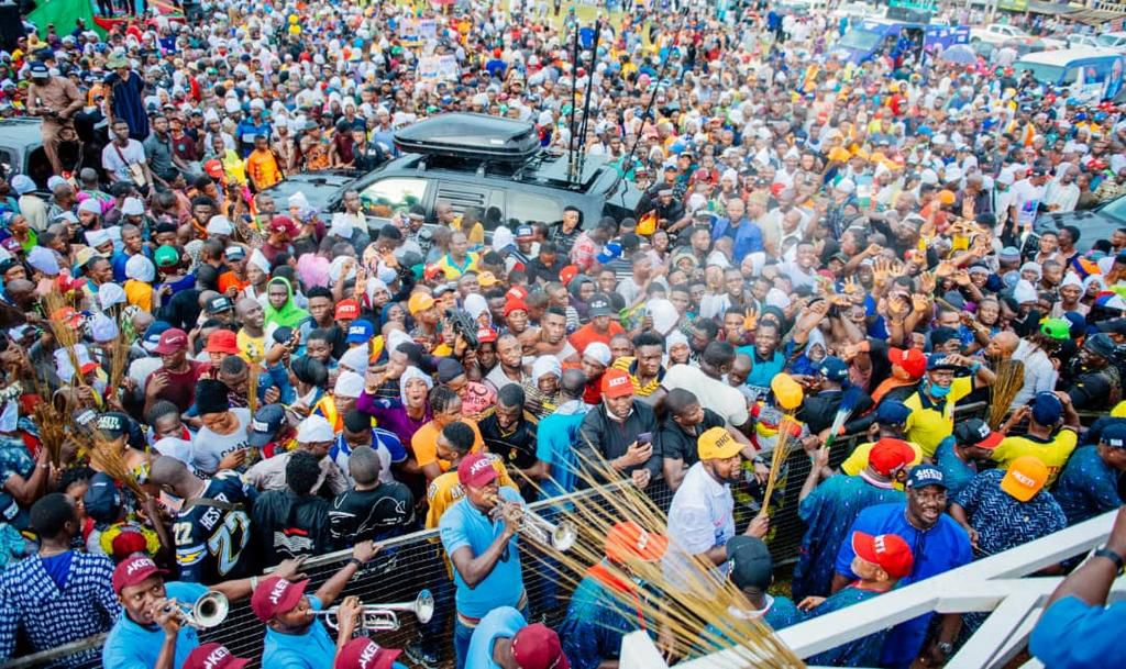 Gov Akeredolu campaigns in Owo alongside chieftains of the APC