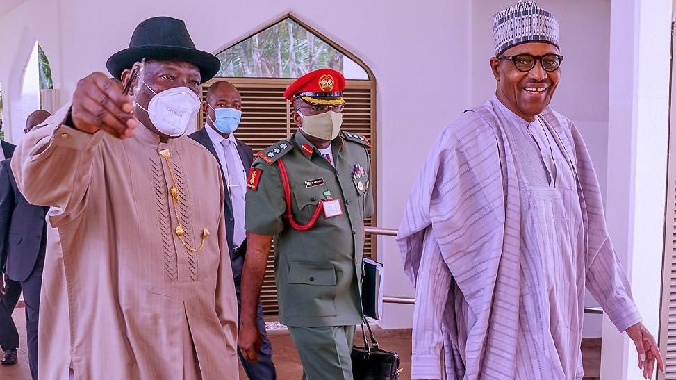 Former President Goodluck Jonathan (left) with incumbent President Muhammadu Buhari (right) [Presidency]