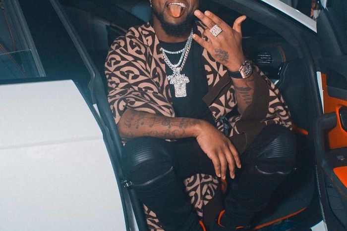 From his customised necklace worth N40M which he acquired back in 2019 to his array of designer wristwatches, the father of three has spent a huge fortune on pieces of jewelry. [Instagram/DavidoOfficial]