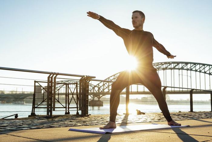 Here's What 30 Days of Yoga Did to This Guy's Body