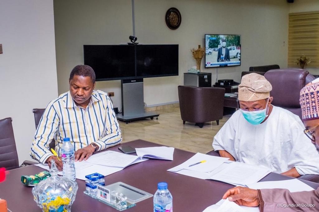 Rauf Aregbesola, Abubakar Malami and Abuja Chief Justice. [Twitter/@Raufaregbesola]