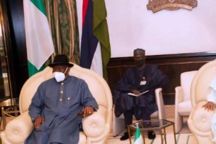 President Muhammadu Buhari  receives updates on Mali situation  from former President, Goodluck Jonathan. (Pulse)