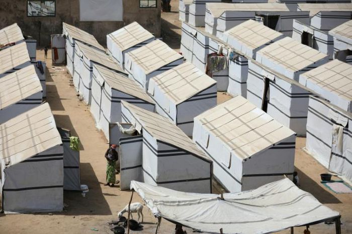 The latest influx follows bloodshed in the Nigerian states of Katsina, Sokoto and Zamfara. The picture shows a camp for internally displaced people in Zamfara