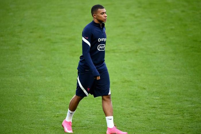 Kylian Mbappe is the seventh PSG player to test positive for coronavirus