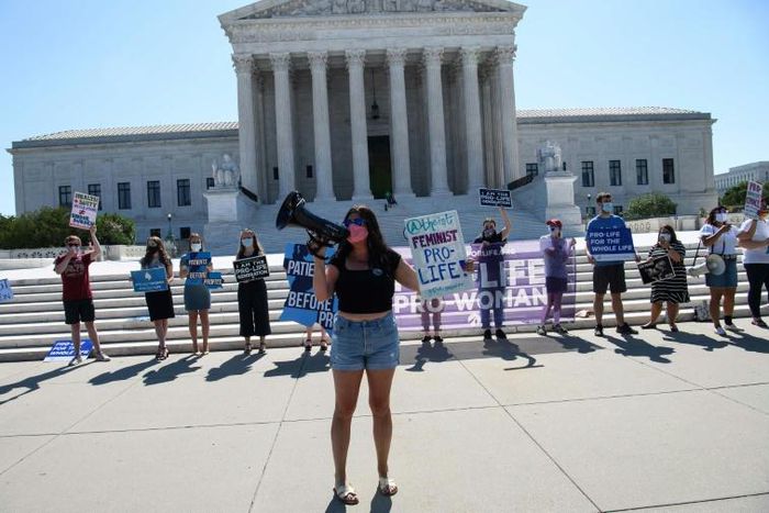 Anti-abortion activists demonstrate in front of the US Supreme Court on June 29, 2020