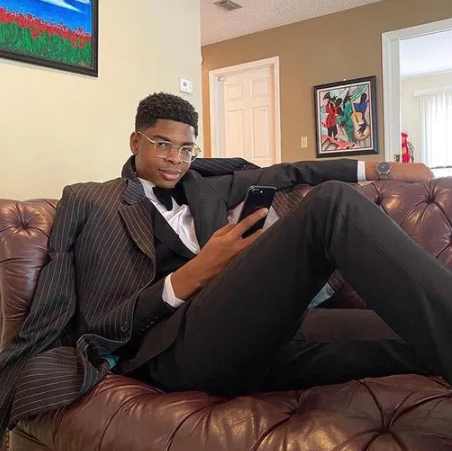 Video of Izuchukwu reading his suicide note before shooting himself emerges