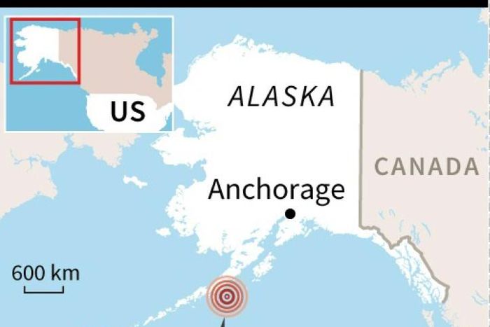 Map showing the location of a 7.8 magnitude earthquake near Alaska, US