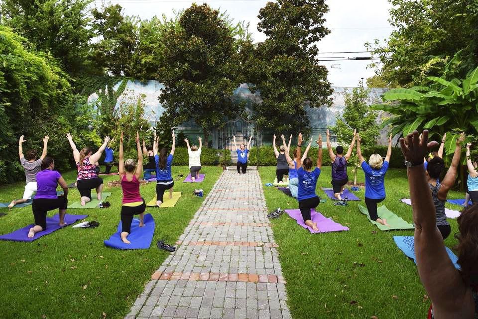 People doing yoga in Fort Worth.