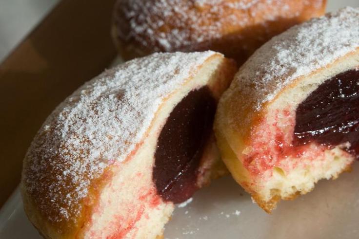 A Woman Ate 10 Doughnuts in Three Minutes