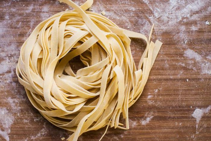 Dr. Pimple Popper Squeezes a “Fettuccine” Soft Pop