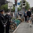 Reopened venues must require visitors to wear masks and adhere to social distancing
