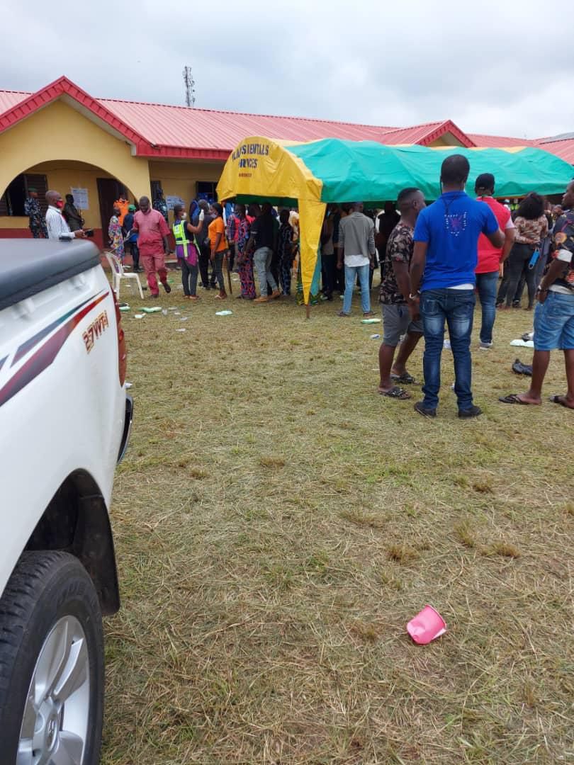 Voting has started at Sacred Heart Primary School in Akure. (Pulse)