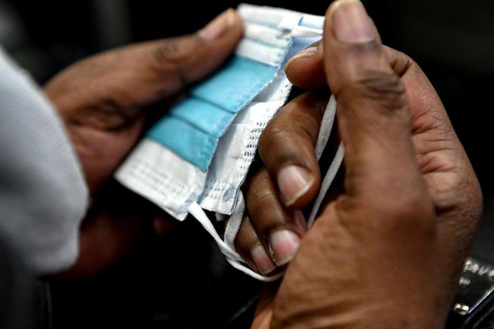 Debate Over Masks Uncovers Deep White House Divisions