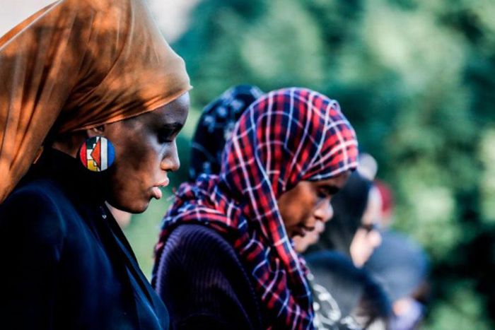 Muslim Women praying [Credit - Clarion Project]