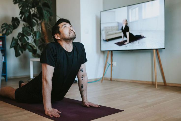 How Men Can Start Doing Yoga