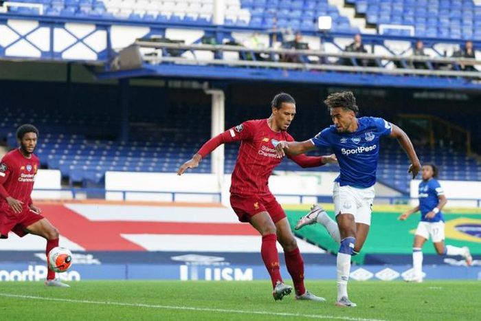 Everton and Liverpool played out a goalless stalemate