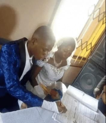 15-year-old boy marries 22-year-old woman (photos)